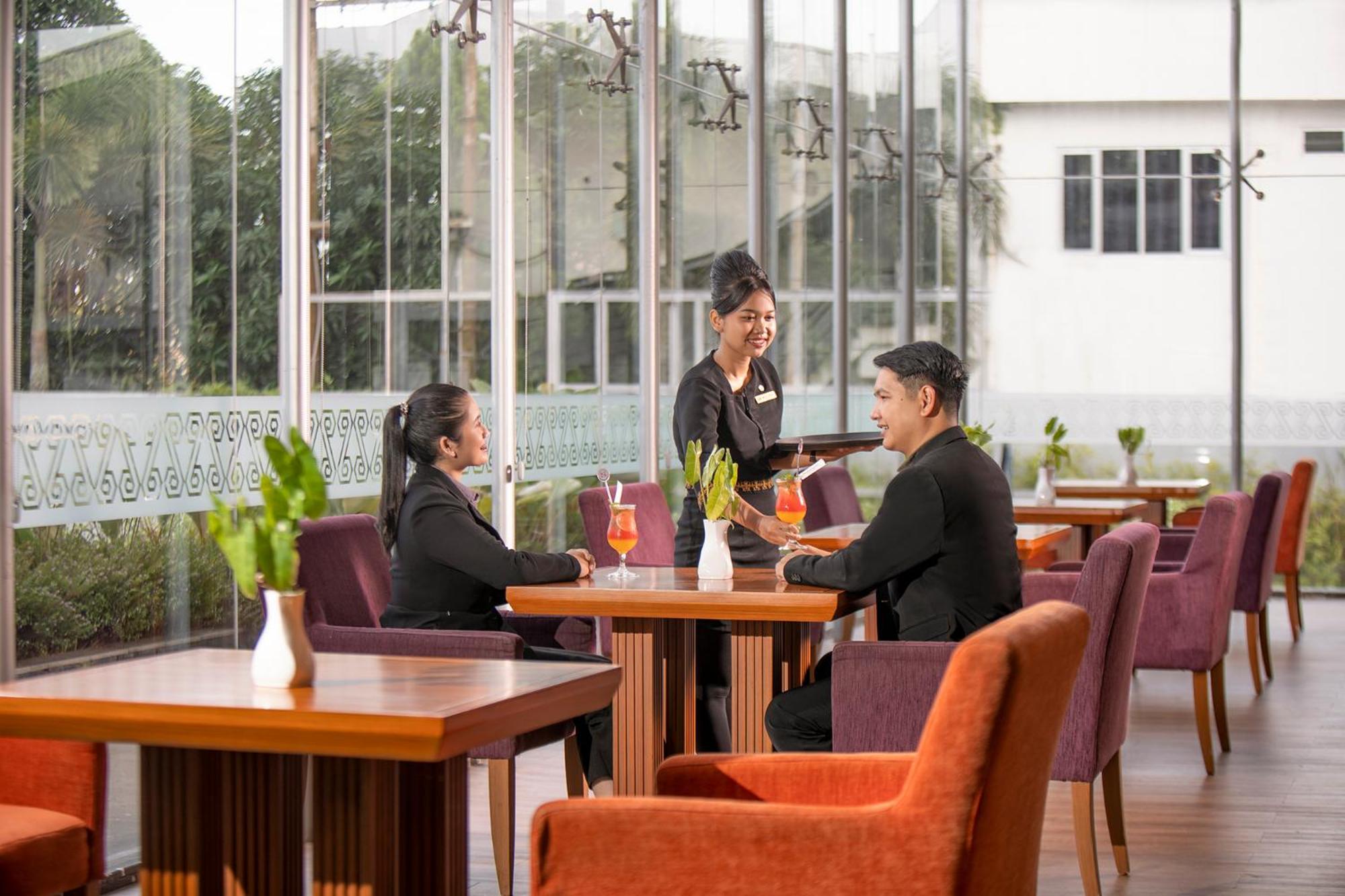 Swiss-Belhotel Danum Palangka Raya Zewnętrze zdjęcie